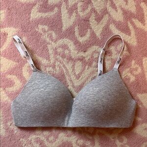 Pink Victoria’s Secret bra